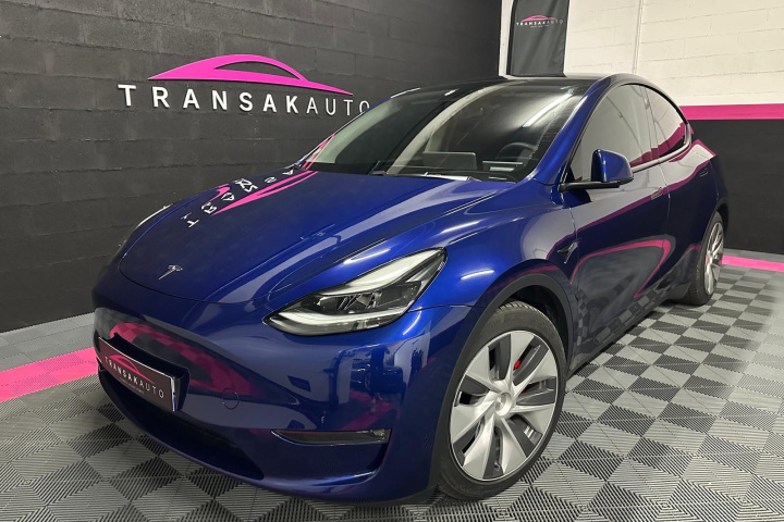 TESLA MODEL Y