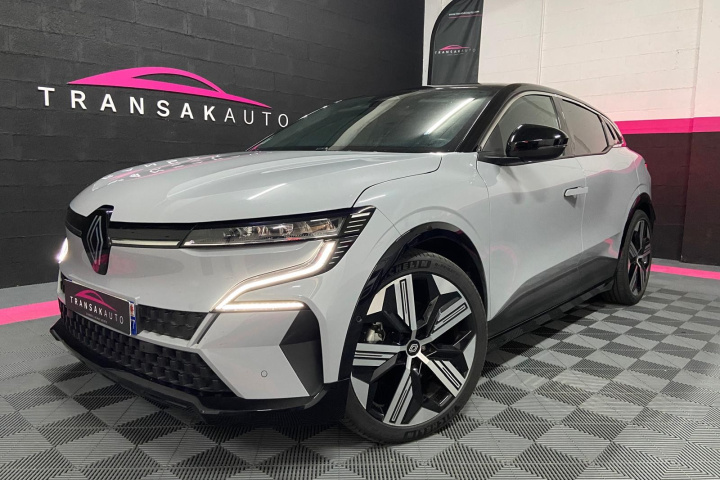 RENAULT MEGANE E-TECH